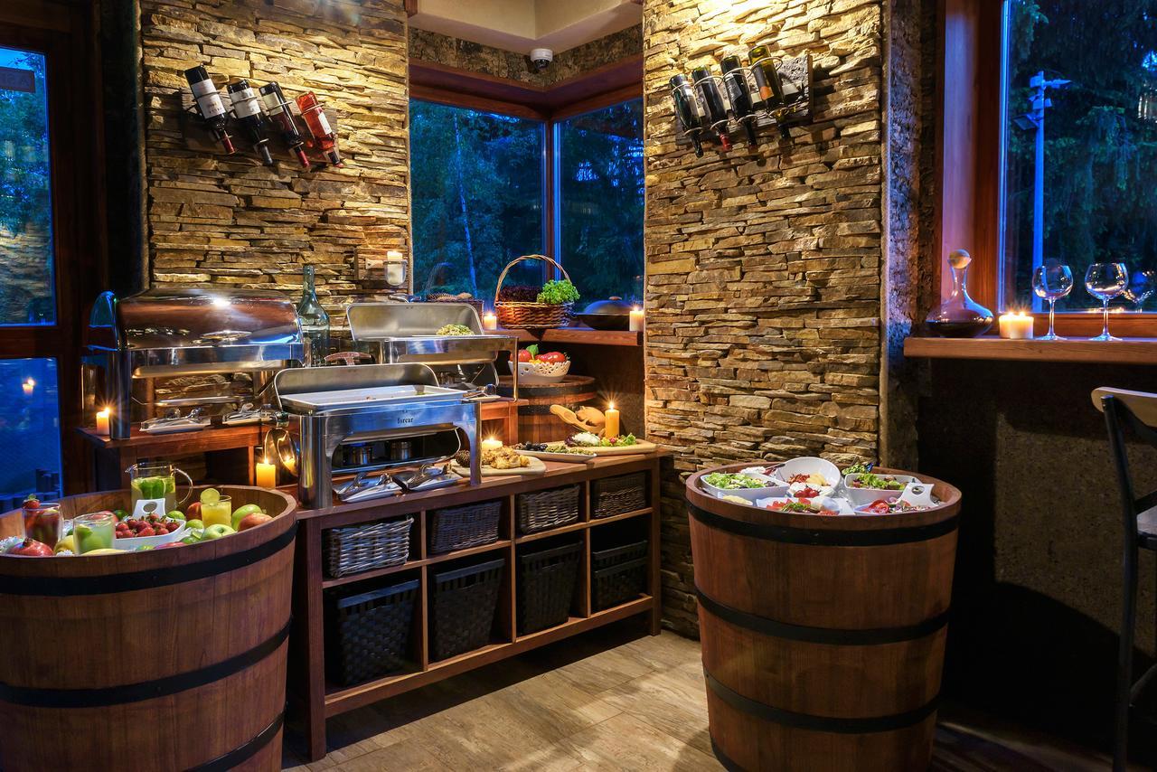 Pinus Villas Lodge With Private Jacuzzi & Phyto-Sauna Retreat Zheleznitsa Eksteriør billede
